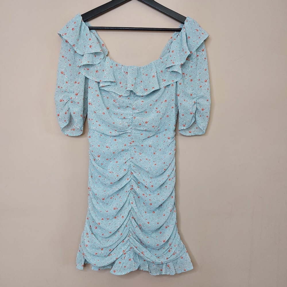 Astr the label SHORT SLEEVE RUFFLE NECK RUCHED DRESS Size Small Blue Floral - Picture 7 of 11
